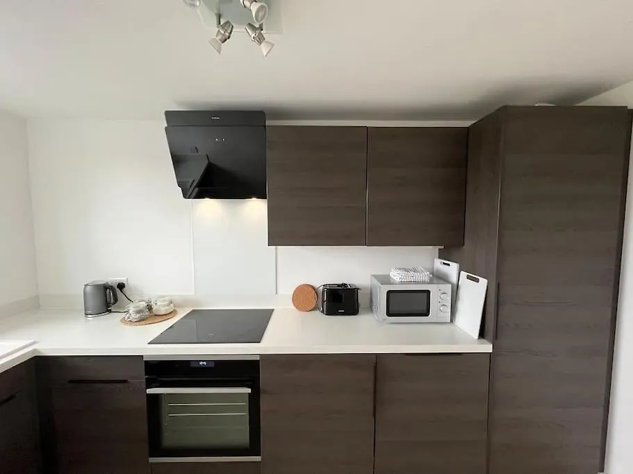 Spacious Flat Close To Elizabeth Line Londýn 0*,  Velká Británie
